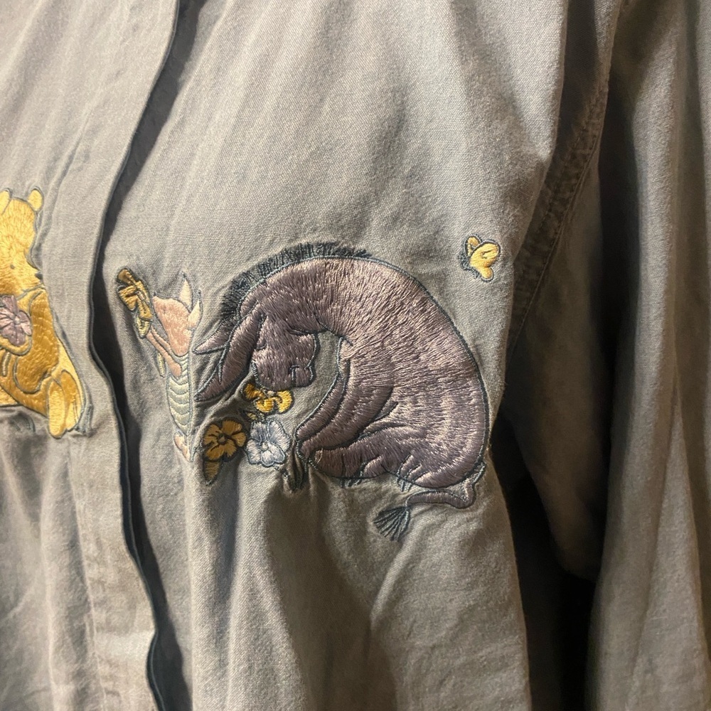 Disney Winnie the Pooh Tigger Eeyore Women’s Denim Button Down Size M/L - Picture 7 of 15